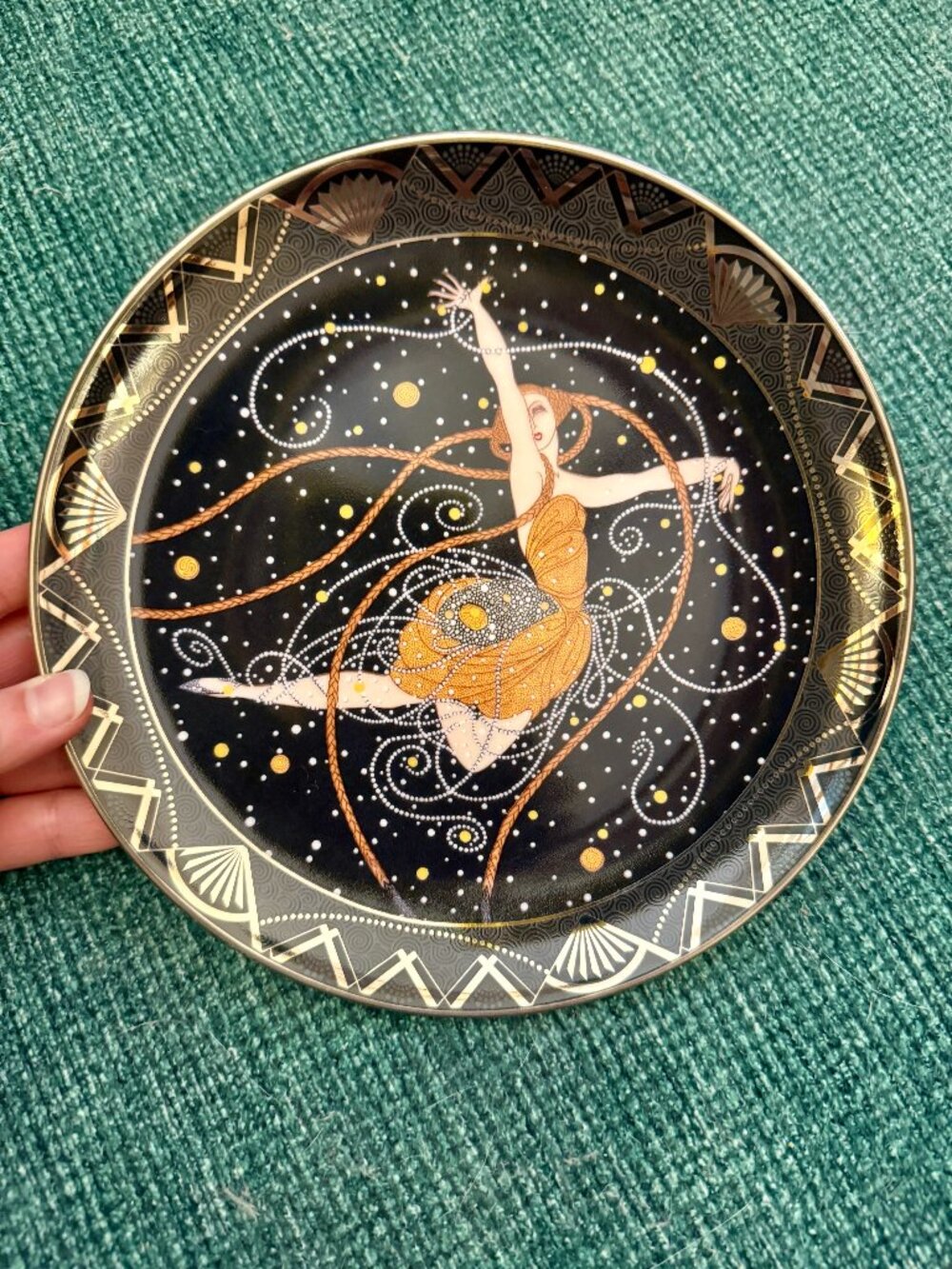 Royal Doulton House of Erté "Ondee" Franklin Mint Plate